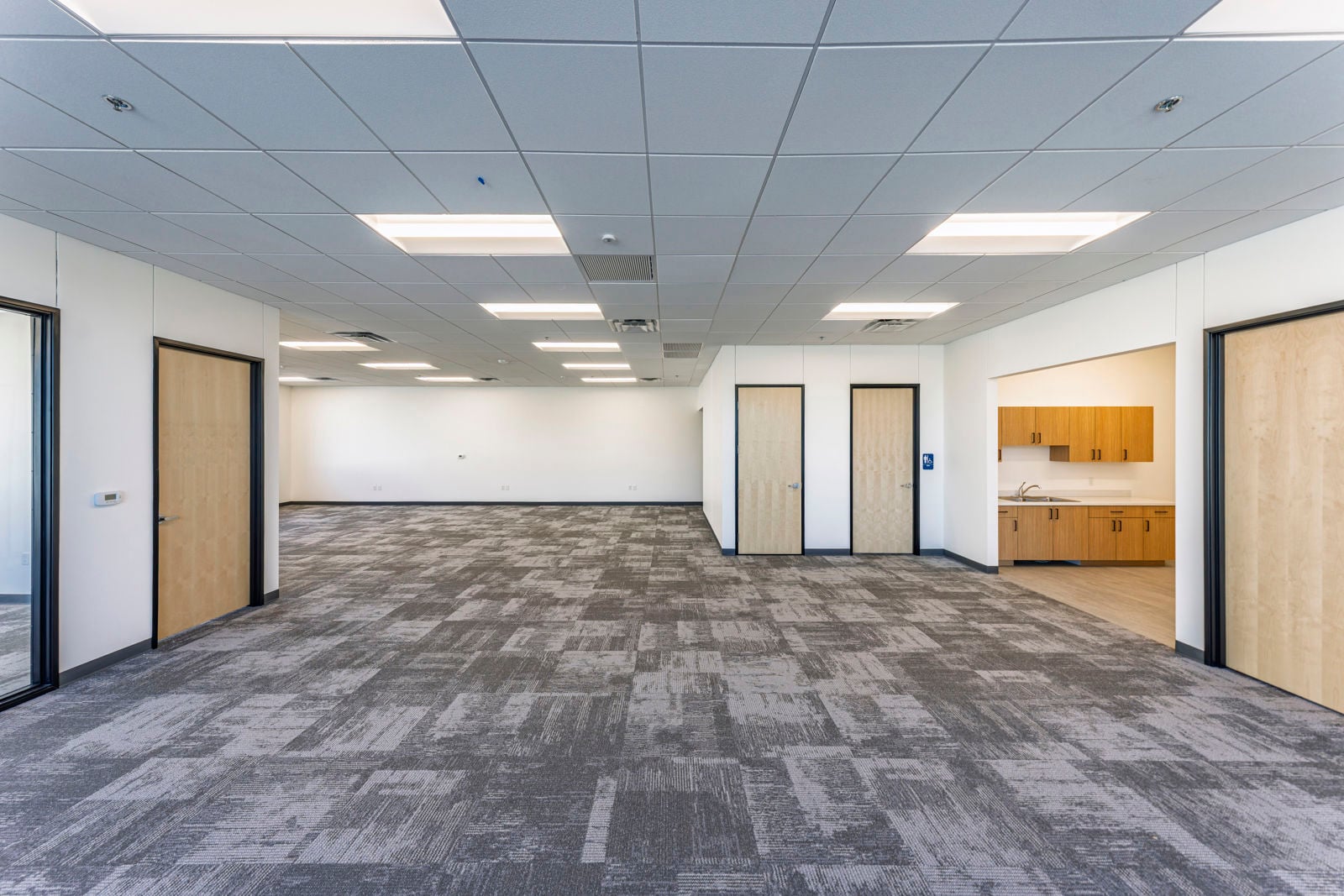 Finished office space at Echo Park P132