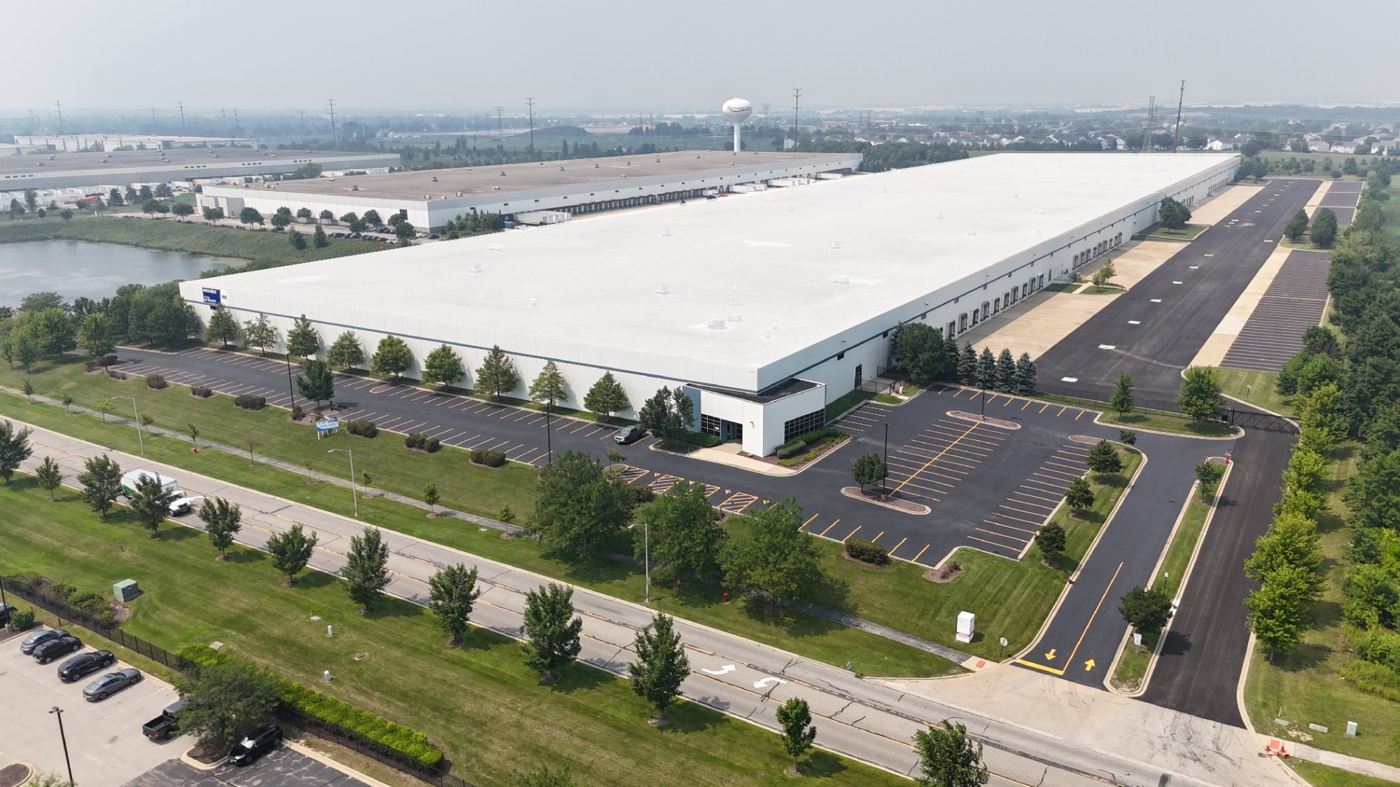 Added carousel image - 1010 W Taylor Rd