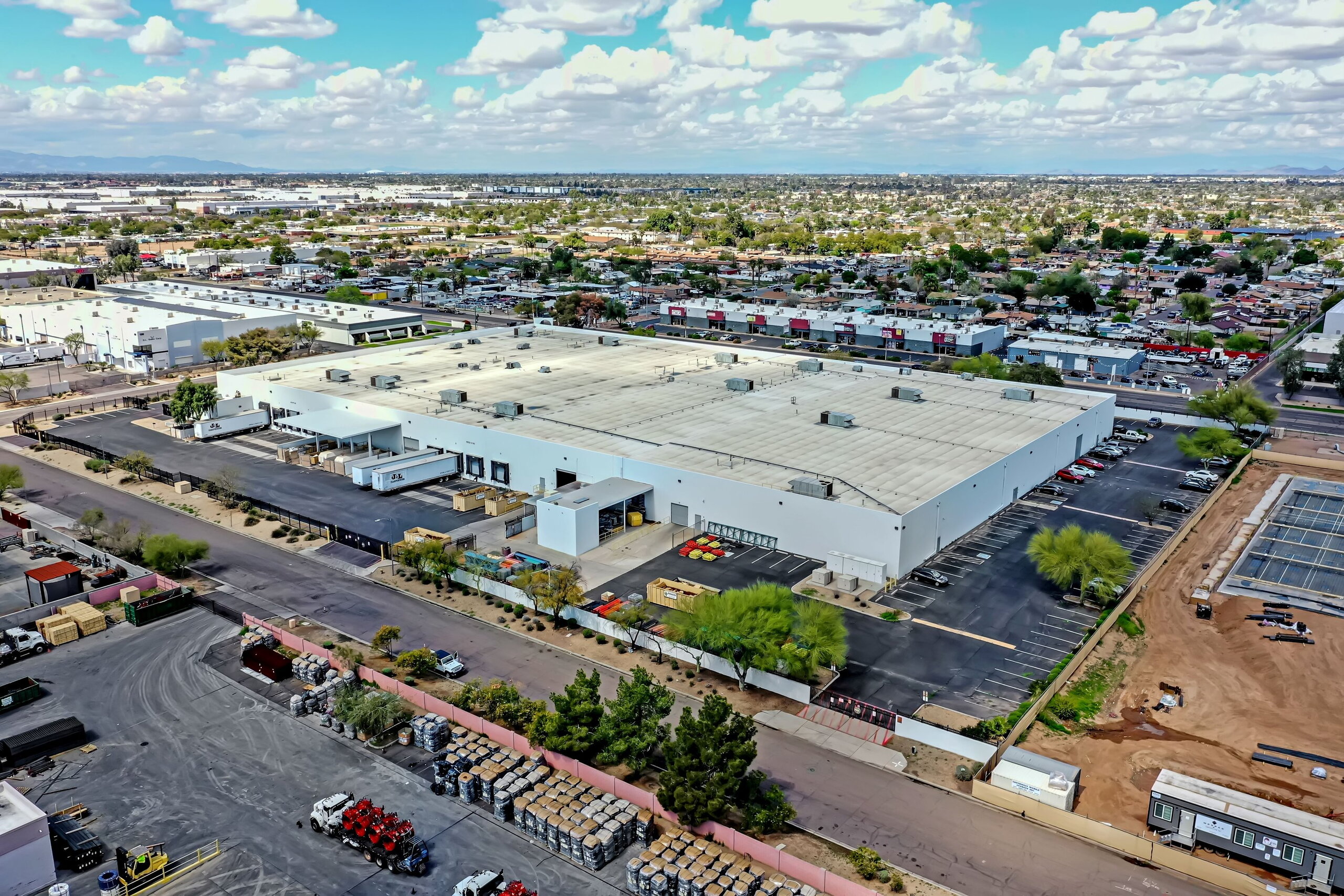 Aerial view of Thunderbird Commerce Park