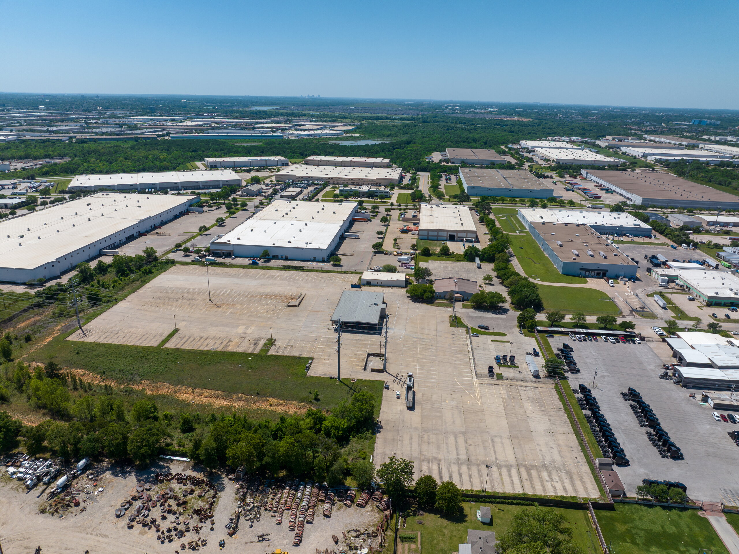 Detached docking area at 3375 High Prairie Rd