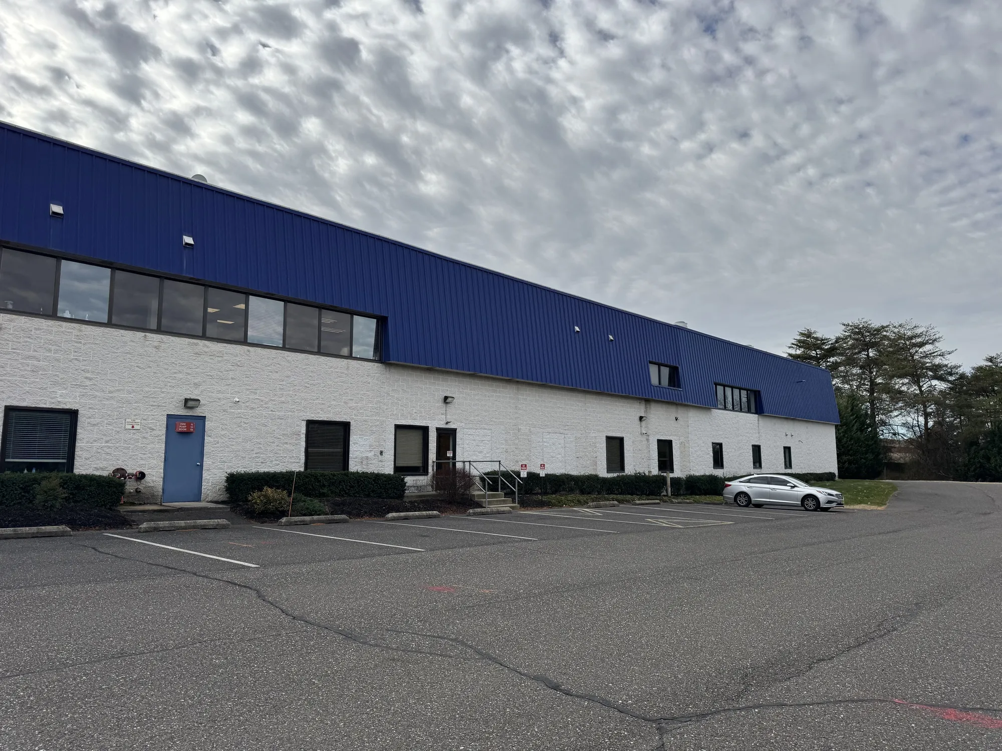 160 Cooper Road, West Berlin, NJ commercial property