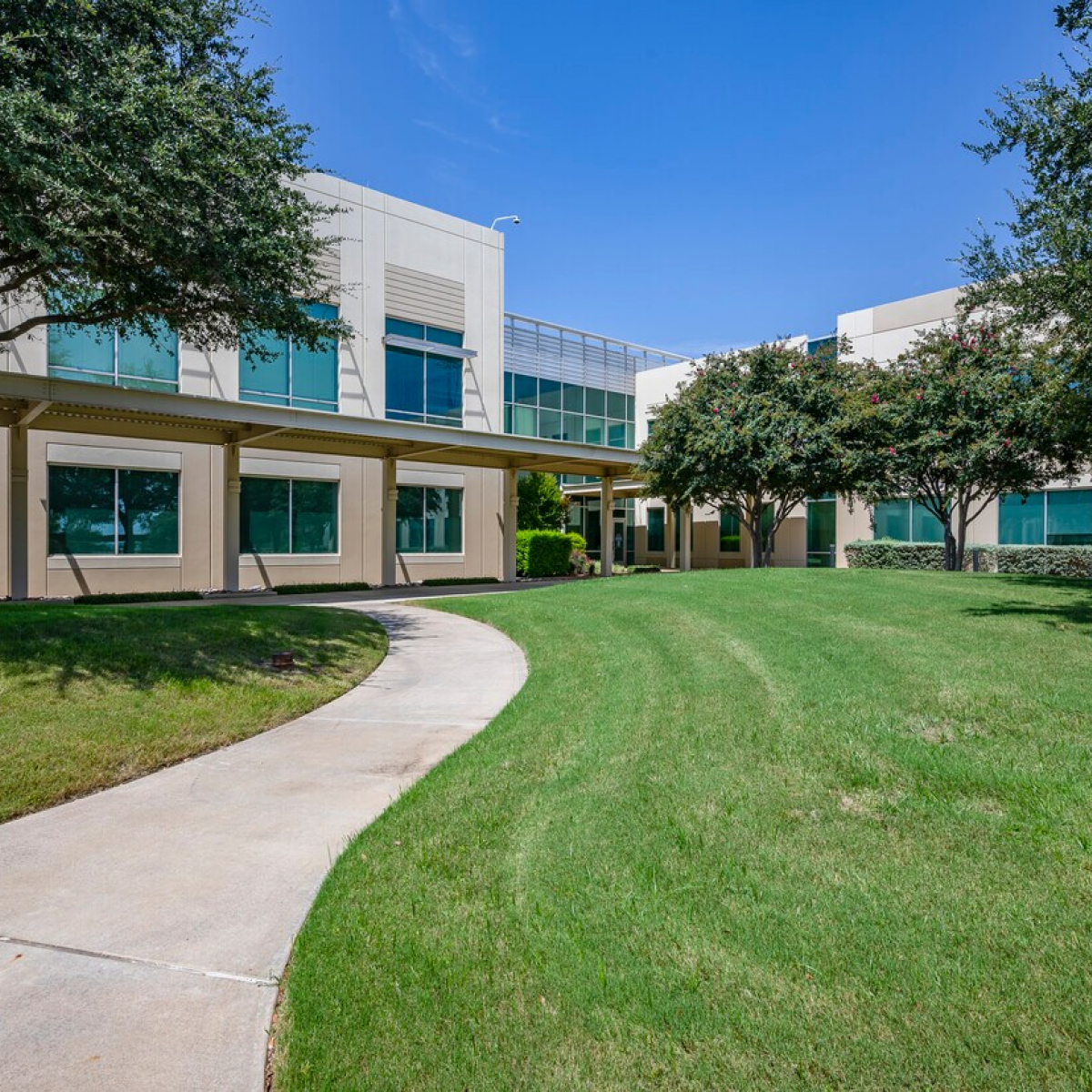 Heritage Commons III / Fort Worth building exterior photograph