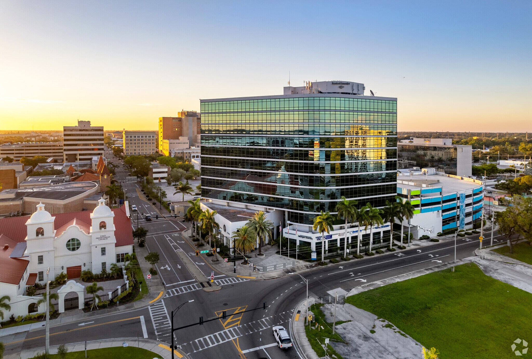 High-resolution aerial view of Bradenton Financial Center
