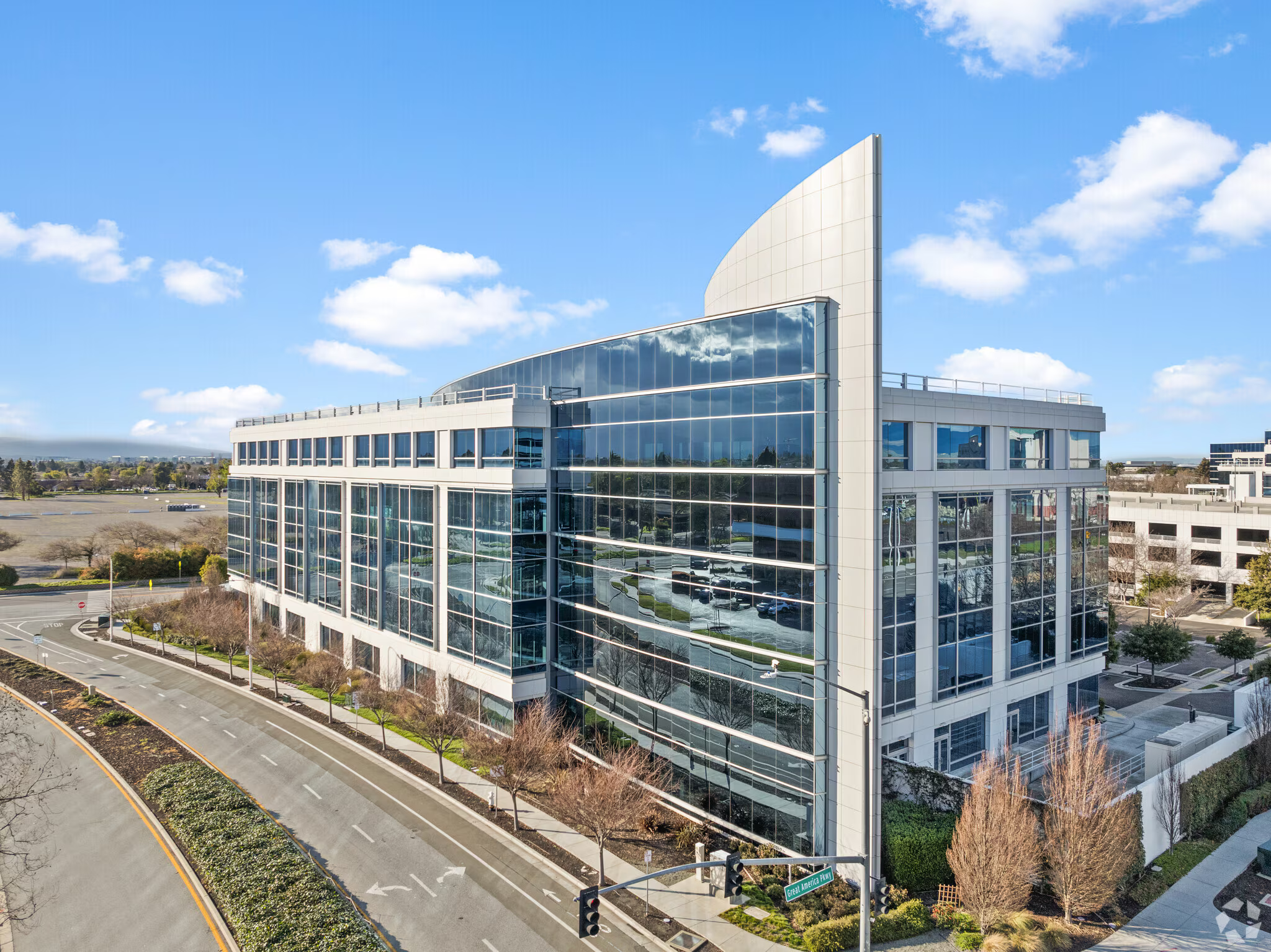 Stadium Yards building and Great America Parkway frontage