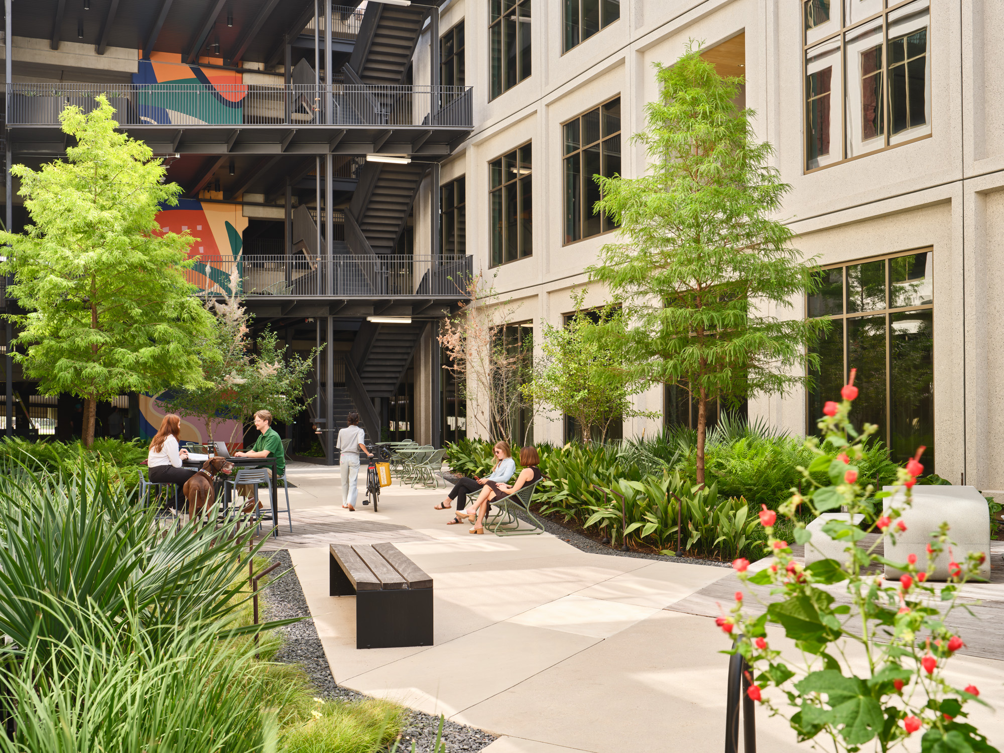 Eastbound Exterior Image 1