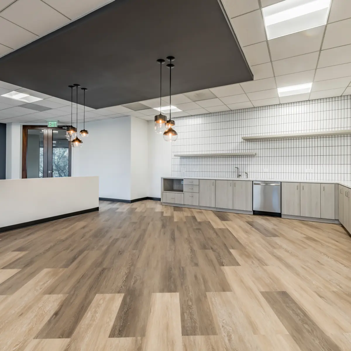 Convenience and dining spaces at Northwinds Office Park