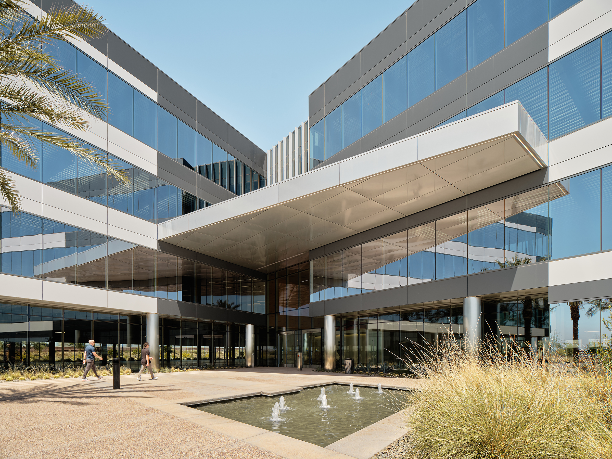 UNION Exterior 1
