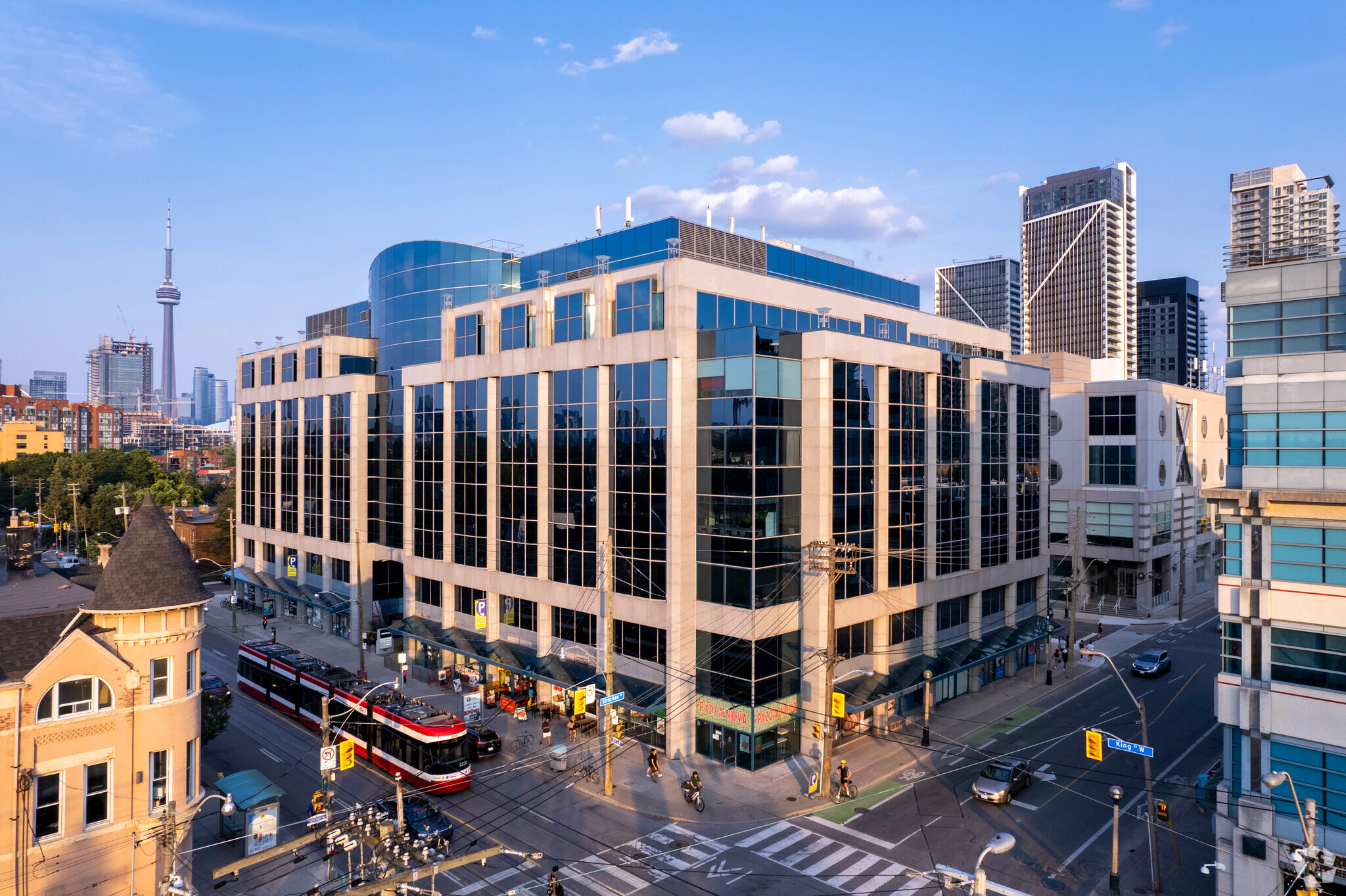 901 King Street West building image