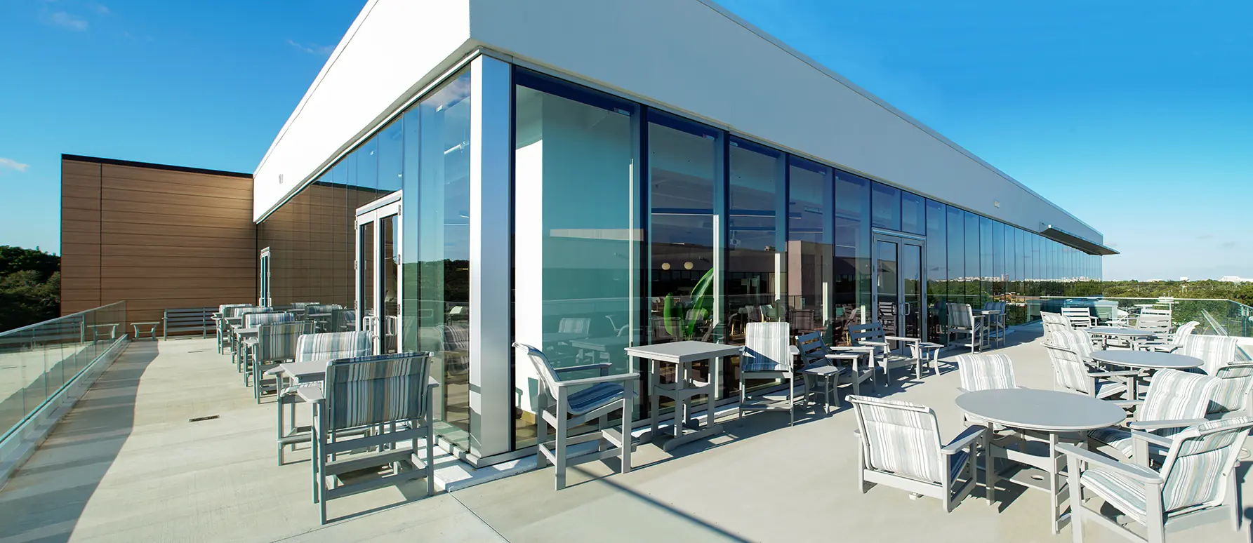 Palmetto Central outdoor seating