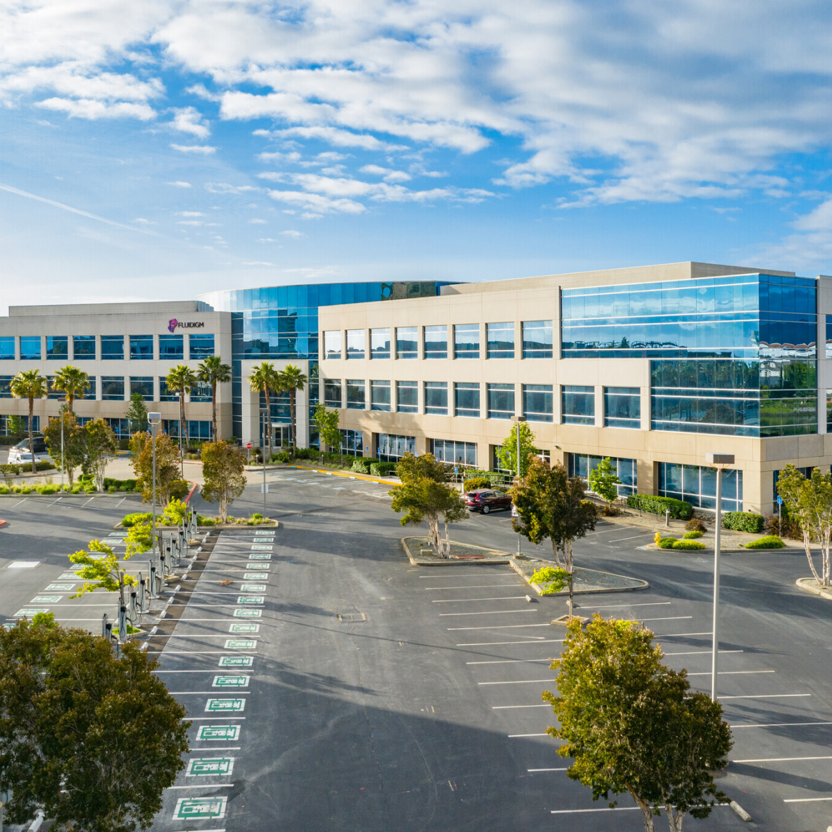 Exterior of 7000 Shoreline Court